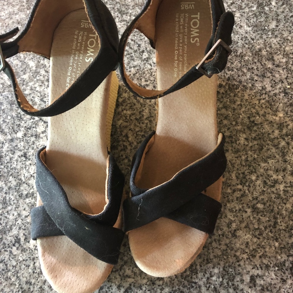 Toms Wedges